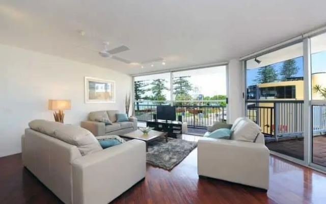 Syrenuse Apartments