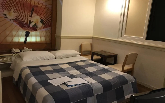 Good Hotel