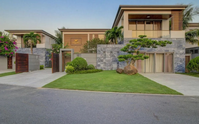 The Five Villas