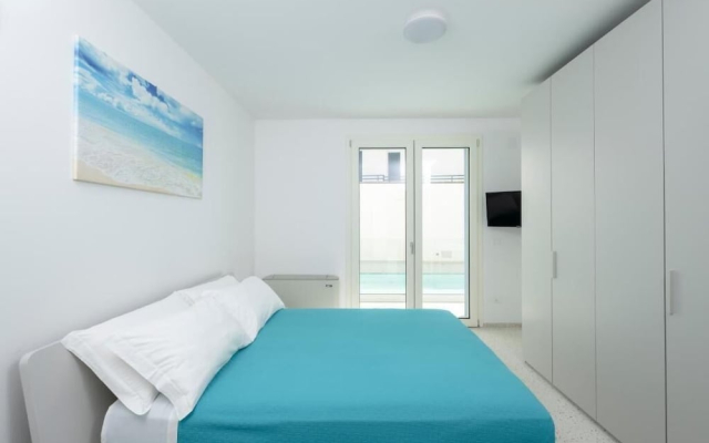 Perle Marine Suite Apartments
