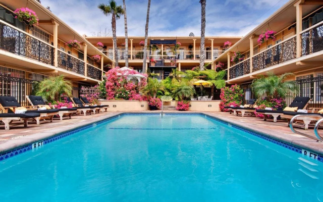 14 West Hotel