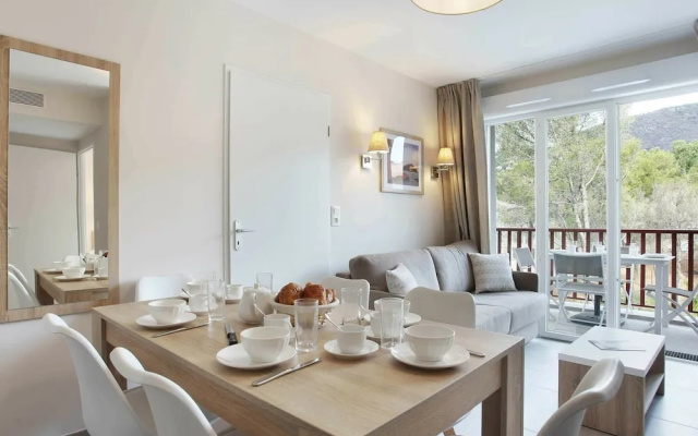Beautiful apartment with balcony or terrace, near the beach