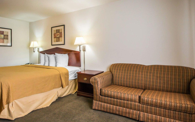Quality Inn & Suites Champaign North - Urbana