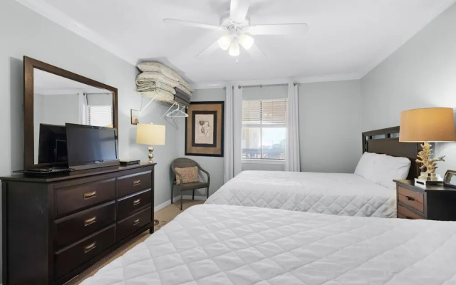 Sunset Harbor Palms 2-301