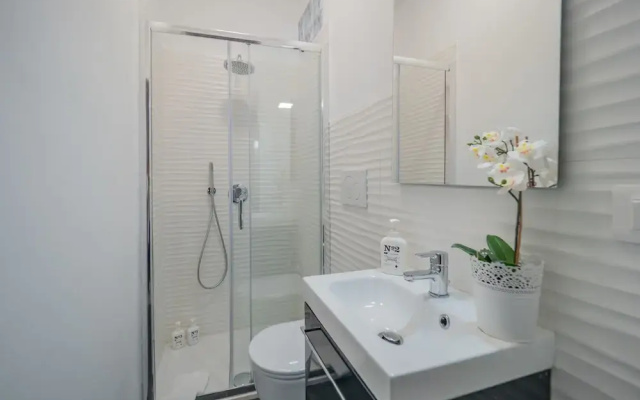 Recanissu Apartment with Balcony & AC