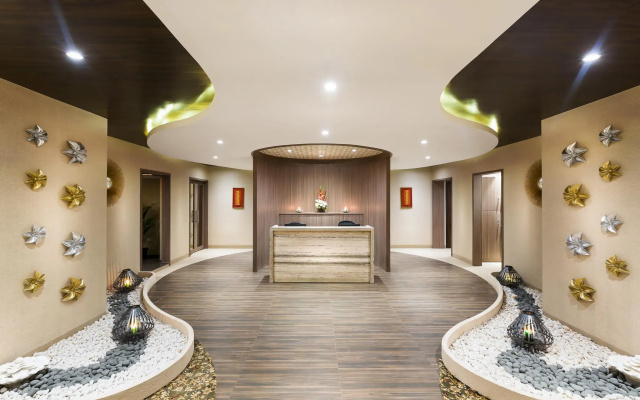 The Lotus Hotel Sameera