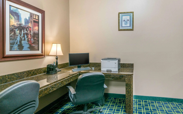 Quality Inn & Suites Jefferson City
