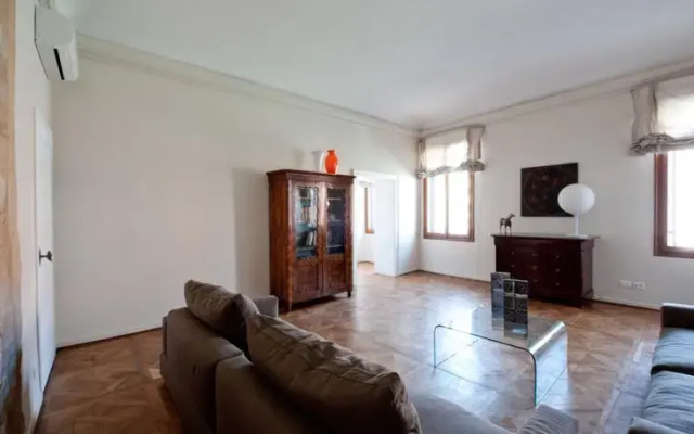 Ca Corner Gheltoff