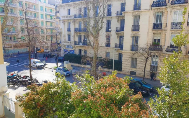 Baie Des Anges Duplex 205