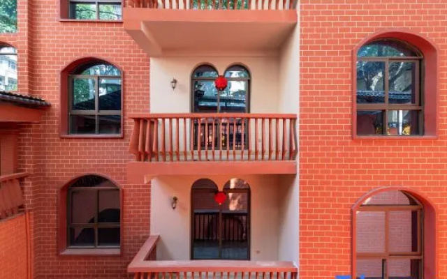 Chongqing Nanbin Road Yangtze River Cableway Opening Port Courtyard High-end Mansion