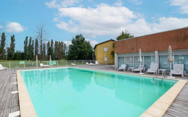 Accessible Vineyard Stay for Four