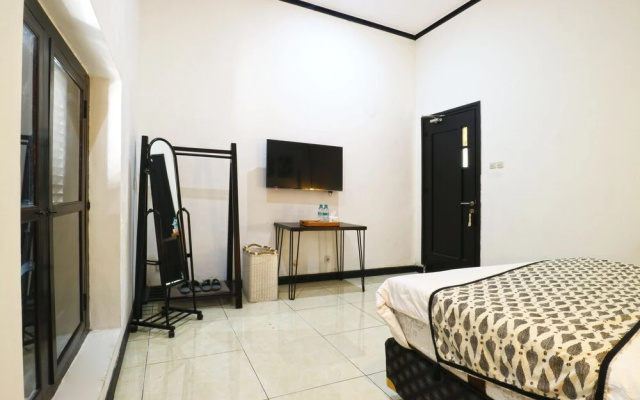 Askhara Hotel