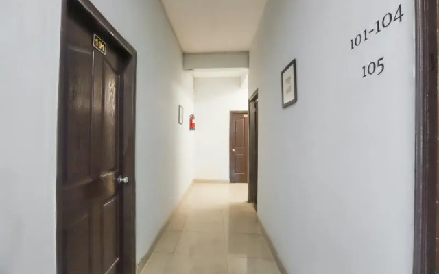 OYO 70620 Golden Villa