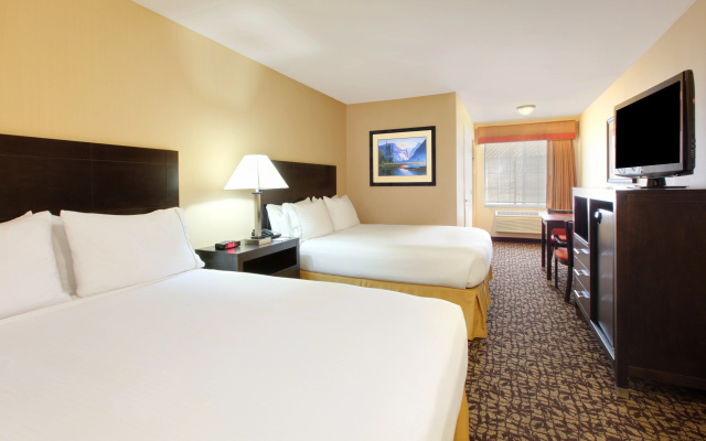 Holiday Inn Express Oakdale by IHG