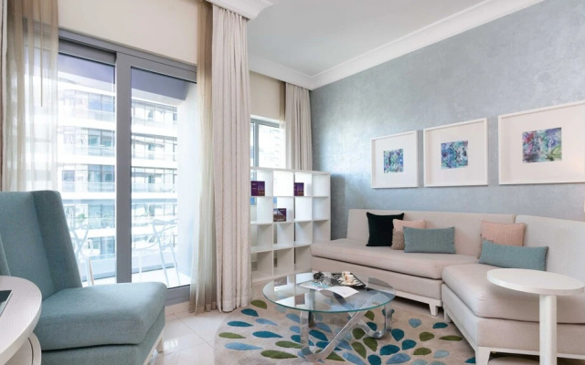 Dream Inn - Damac Mall Street