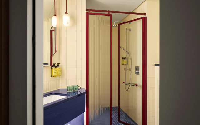 Kimpton Main Frankfurt by IHG