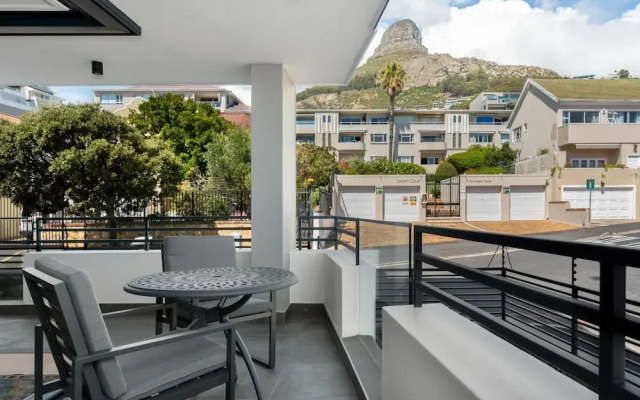 Central Minimalist 1bed by the Ocean The Bantry