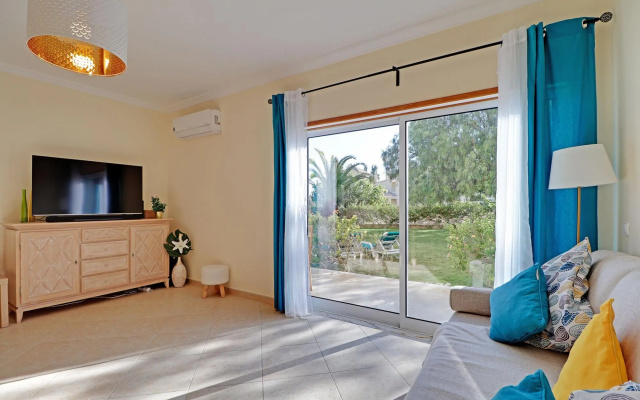 Vilamoura Delight With Pool by Homing