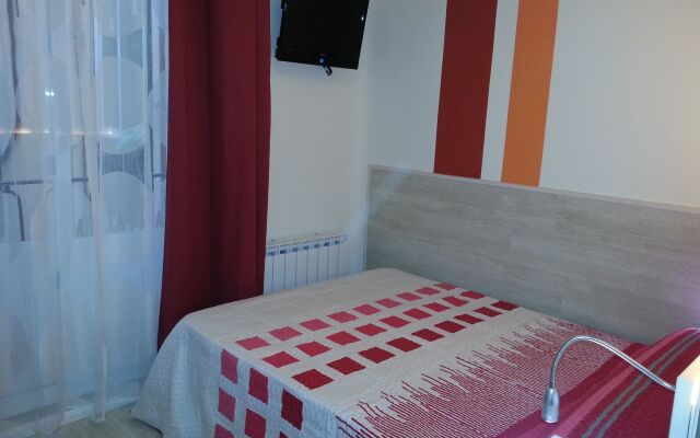 Отель Хостел Far Home Plaza Mayor Испания, Мадрид - отзывы, цены и фото номеров - забронировать отель Хостел Far Home Plaza Mayor онлайн комната для гостей