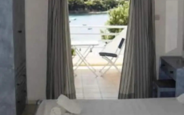 Kolios Beach Seaview Studios