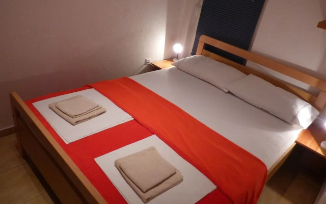 Apartments "ruza" Baska Voda