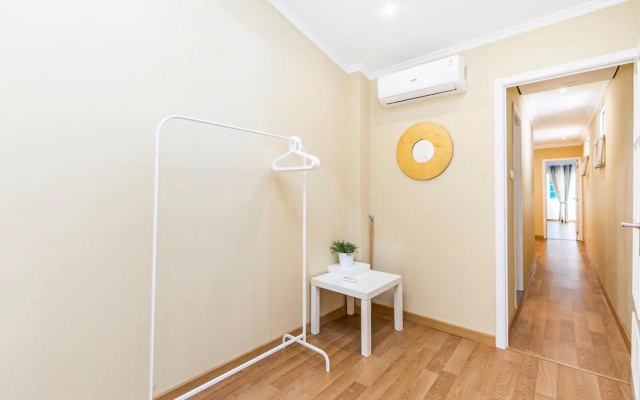 Belem Skinny House
