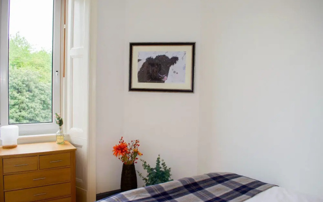 Bright 2 Bedroom Home Near Haymarket