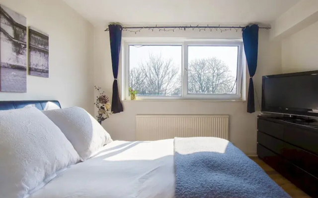 2 Double Bedroom Flat on Blackheath!