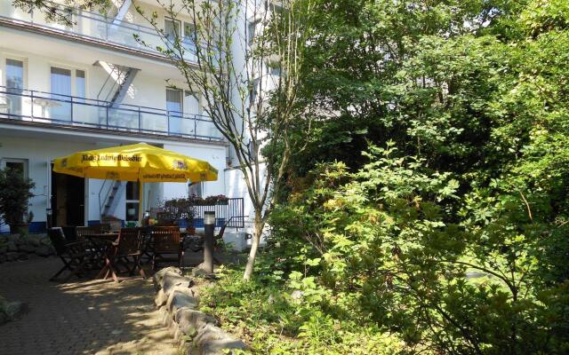 Отель Garden Bilk Hafen вид на фасад