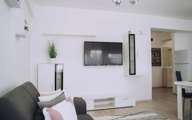 Class DeLuxe Apartments