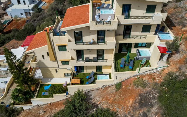 Blue Horizon Apartments
