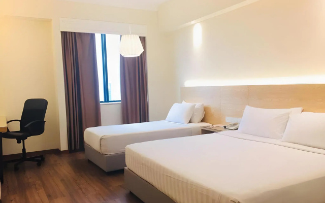 Crystal Crown Hotel