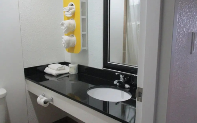 Motel 6 Kerrobert Sk