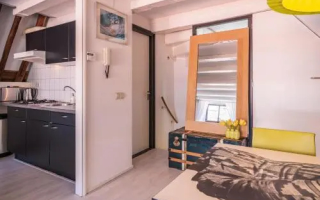 Apartment Step by Step