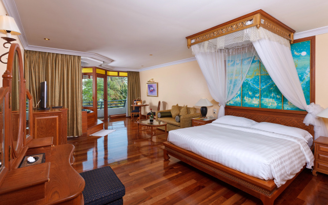 Курортный отель Diamond Cliff Resort & Spa, Patong Beach