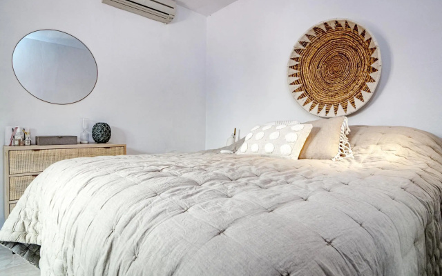 FJ - Private finca, 8 sleep, stunning views