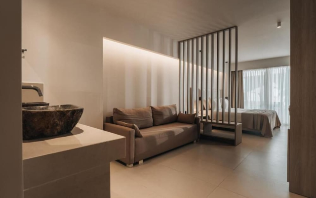 Golden Coast Suites