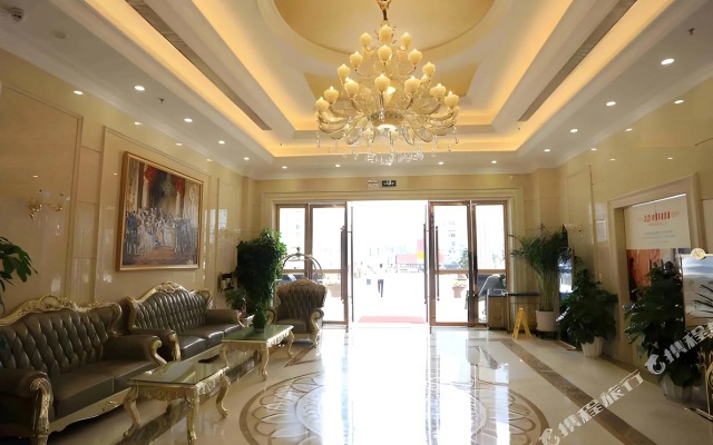 Vienna Hotel (Shenzhen Shiyan Shilong Community)