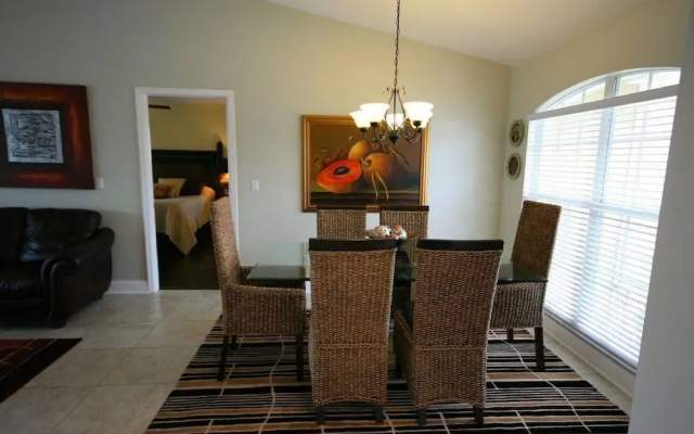 Waterleaf Ct Home