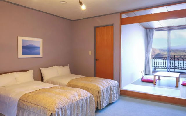 Shoji Mount Hotel