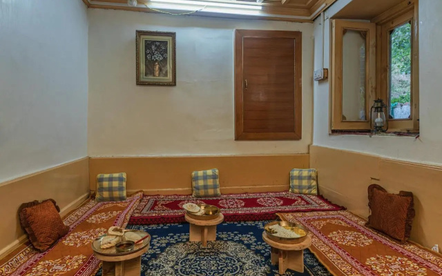 Saffronstays Hardy's Hideaway