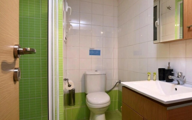 New Apartment in the heart of Koukaki Orlof str