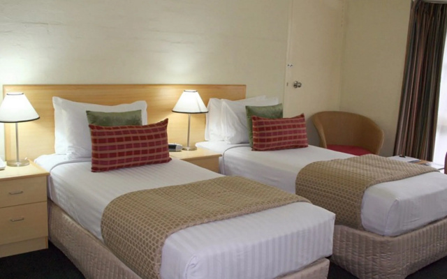 Grand Country Lodge Motel