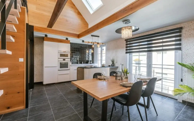 Beautiful and Spacious Vacation Home With Parking