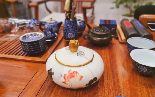 Xingyi Yinfeng Inn
