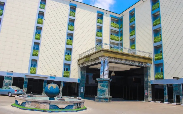 McDons Skye Hotel and Suites