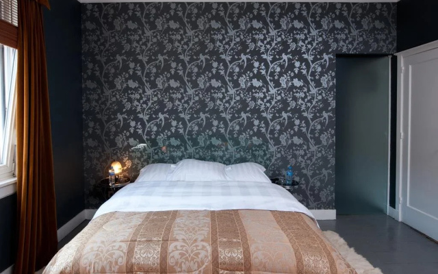 De Baron Bed  Breakfast