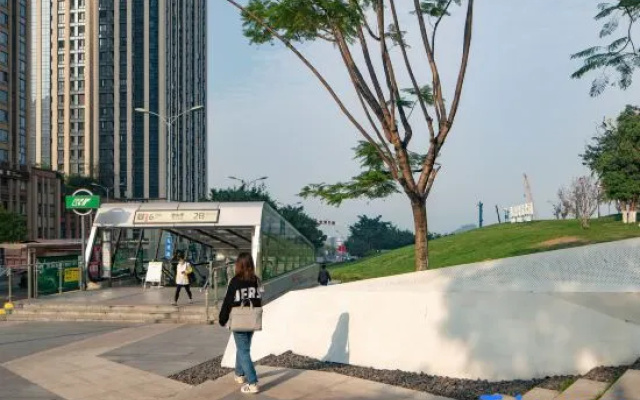 Wuyu Hotel (Happy Valley & Longfor Paradise Walk Lijia )