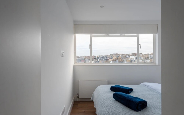 Modern 2 Bedroom Apartment, Wandsworth Town
