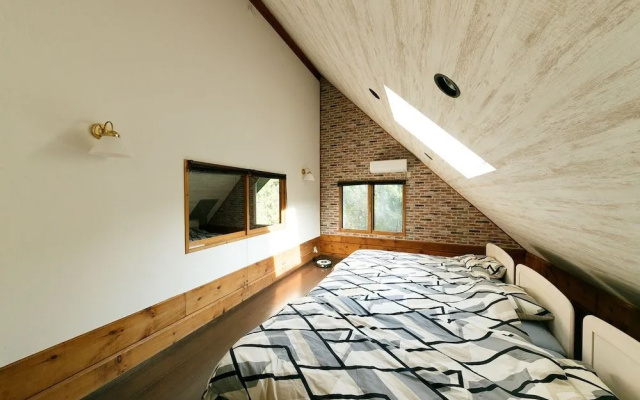 Loghouse Seseragi